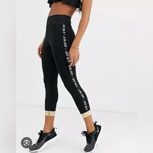 Nike yoga leggings size xs